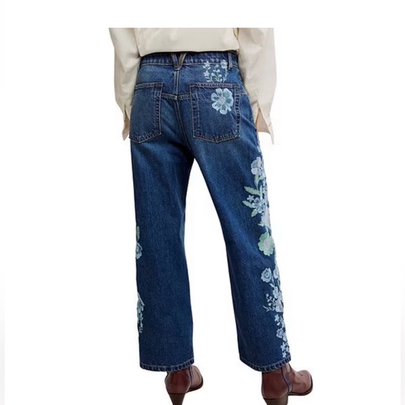 We the free Floral Embroidered Blue Jeans 🍬🫐🍬 - Picture 16 of 16